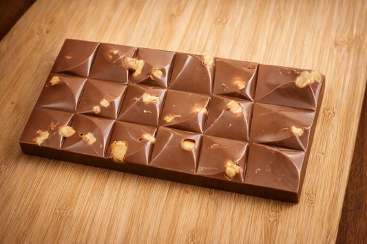 Sütlü Şeker İlavesiz Tablet Çikolata Kuruyemiş İlaveli